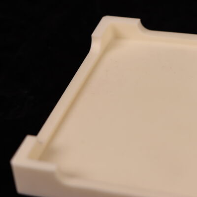 পয়সনের অনুপাত ০২৫ অ্যালুমিনিয়াম অক্সাইড সিরামিক ট্রে, যার বৈশিষ্ট্য হলো: প্রতি মিলিমিটারে ১৮ থেকে ২০ কেভি ডাইইলেকট্রিক শক্তি এবং ২০০ থেকে ৪০০ এমপিএ নমনীয় শক্তি