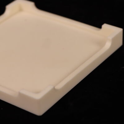 পয়সনের অনুপাত ০২৫ অ্যালুমিনিয়াম অক্সাইড সিরামিক ট্রে, যার বৈশিষ্ট্য হলো: প্রতি মিলিমিটারে ১৮ থেকে ২০ কেভি ডাইইলেকট্রিক শক্তি এবং ২০০ থেকে ৪০০ এমপিএ নমনীয় শক্তি