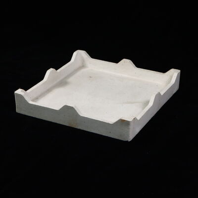 স্থায়িত্ব দীর্ঘ সময় সিরামিক এবং ধাতুশিল্পে ফায়ারিং চক্রের সময় উচ্চ স্থিতিশীলতা বজায় রাখার জন্য ডিজাইন করা অগ্নি প্রতিরোধী saggar