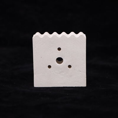 কঠিনতা ৭ থেকে ৮ মোহস, মুলাইট সিরামিক তাপ নিরোধক যা তাপ নিরোধক প্রদান করে এবং গলনাঙ্ক ১৮৪০ থেকে ১৮৫০ ডিগ্রি সেলসিয়াস