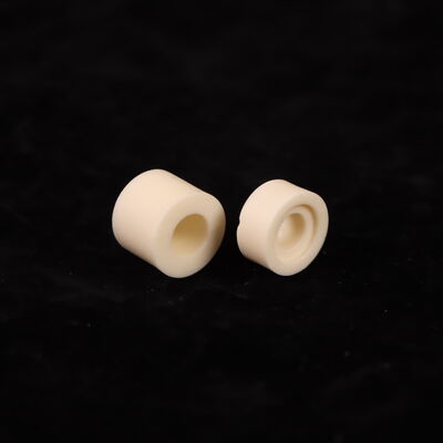 তাপ পরিবাহিতা 25-35 WmK অ্যালুমিনিয়াম সিরামিক উপাদান শিল্প অ্যাপ্লিকেশন এবং বৈদ্যুতিক নিরোধক জন্য উপযুক্ত