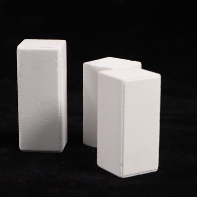 ৯0 এমপিএ-এর বেশি ঠান্ডা ক্রাশিং শক্তি সম্পন্ন, কোরান্ডাম মুলাইট দ্বারা গঠিত এবং ২.৮ গ্রাম/সেমি3 ঘনত্বযুক্ত কিলন পোস্টগুলি শিল্প কিলন সিস্টেমে ব্যবহারের জন্য তৈরি করা হয়েছে