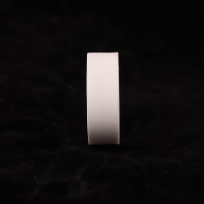 প্রসার্য শক্তি 200 থেকে 400 এমপিএ অ্যালুমিনিয়াম অক্সাইড সিরামিক ফিচারিং ইয়ংস মডুলাস 200 থেকে 400 জিপিএ এবং ভারী শিল্পের জন্য 3000 এমপিএ এর উপরে সংকোচনের শক্তি